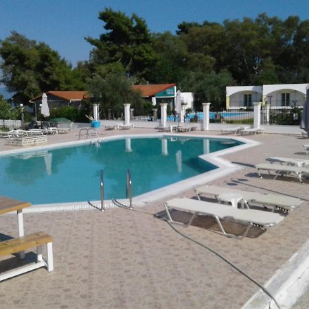 Umbrella Beach Apartments Kávos Zewnętrze zdjęcie